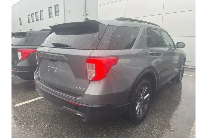 $30382 : Ford Explorer 2022 AWD XLT 4 image 8