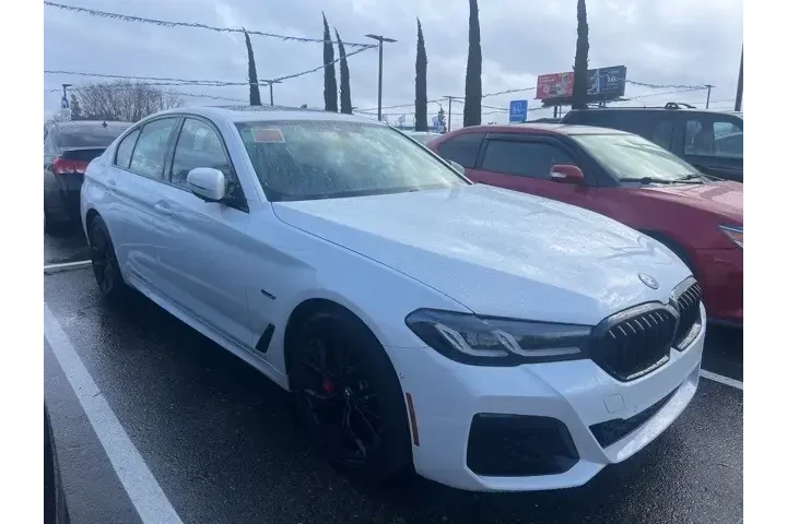 $35988 : BMW 5 Series 2023 530e 4dr S image 3