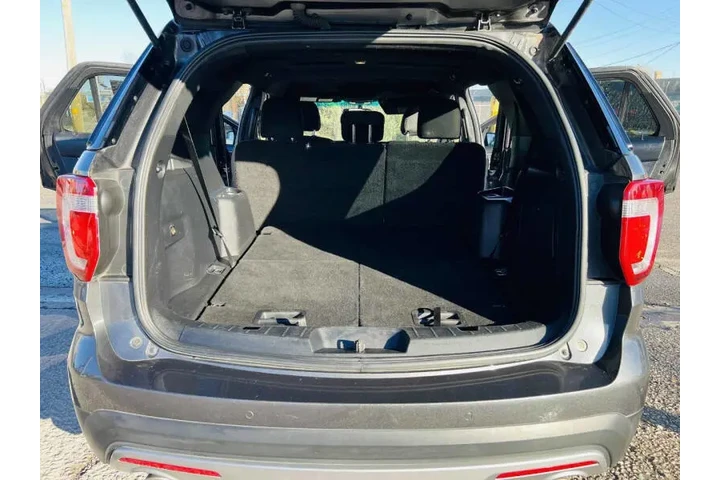 $11500 : 2017 Explorer XLT image 7