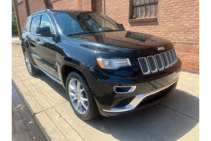 $14500 : 2015 Grand Cherokee Summit image 10