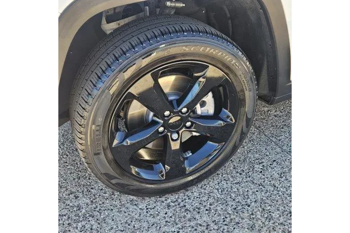 $30888 : Jeep Grand Cherokee L 2023 4 image 9