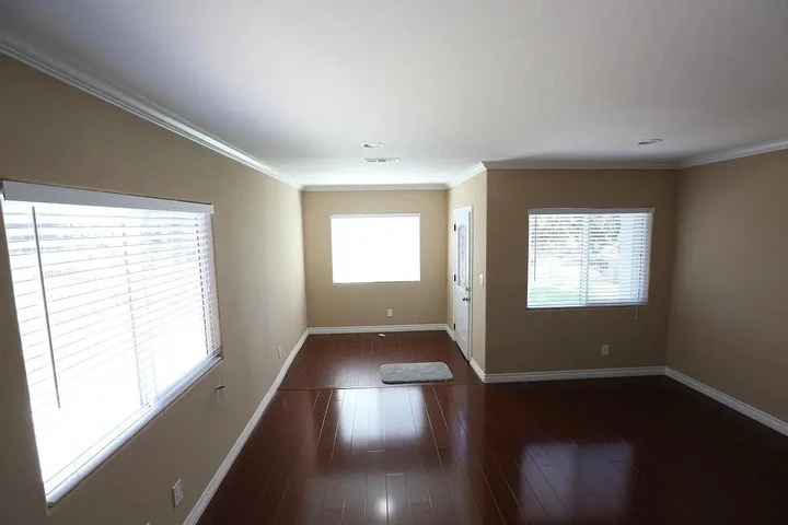 $800 : Beautiful Home...Los Angeles image 2