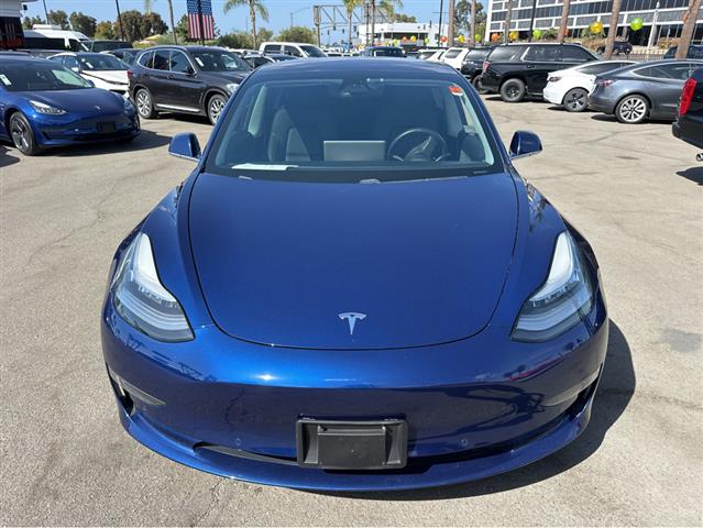 $23477 : 2018 Model 3 Long Range Batte image 3