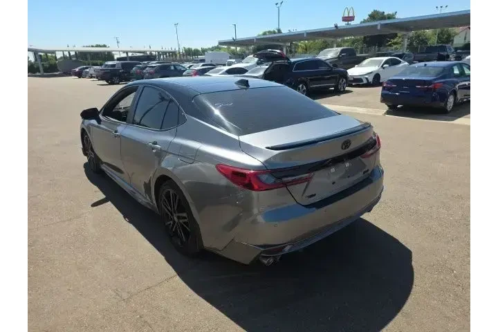 $39900 : Toyota Camry 2025 SE 4dr Sed image 5