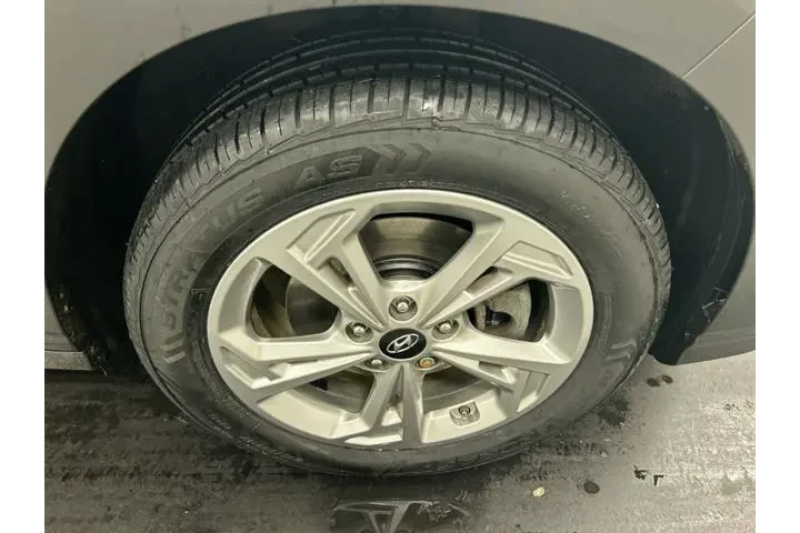 $22205 : Hyundai KONA 2023 AWD SEL 4d image 8