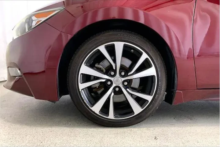 $14871 : Nissan Maxima 2018 3.5 S 4dr image 6