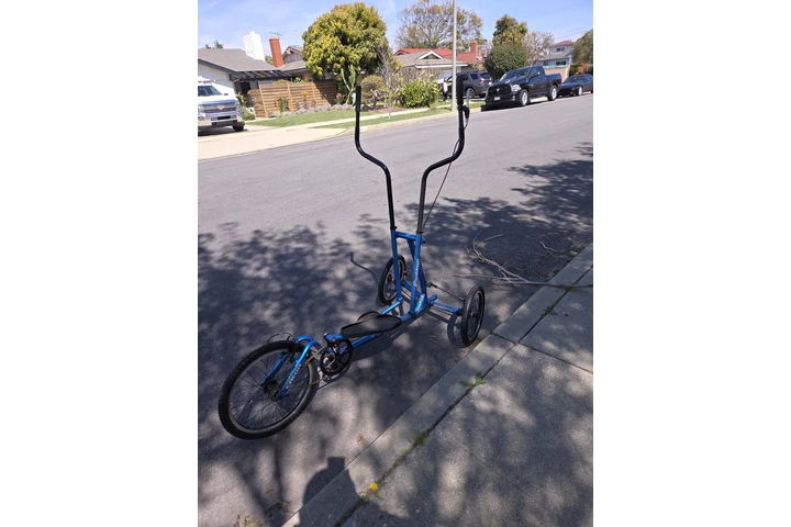 $450 : Eliptica de tres ruedas image 2