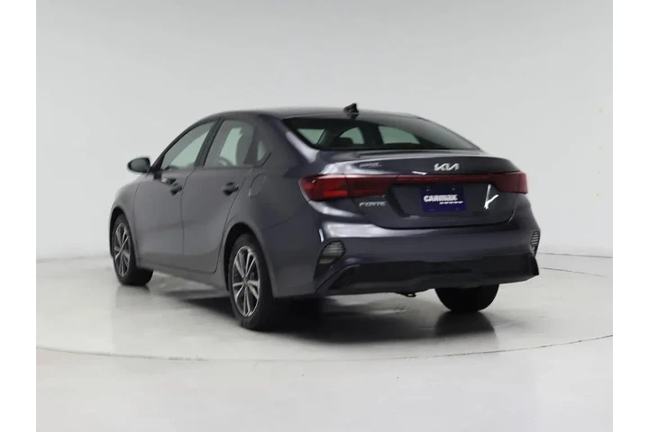 $17998 : Kia Forte 2024 LXS 4dr Sedan image 2