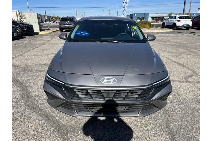 $22205 : Hyundai ELANTRA 2024 SEL 4dr image 2