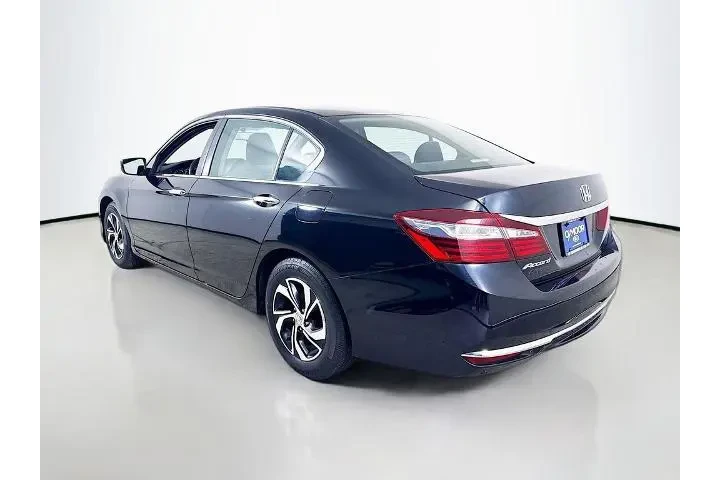 $16000 : Honda Accord 2017 LX 4dr Sed image 5