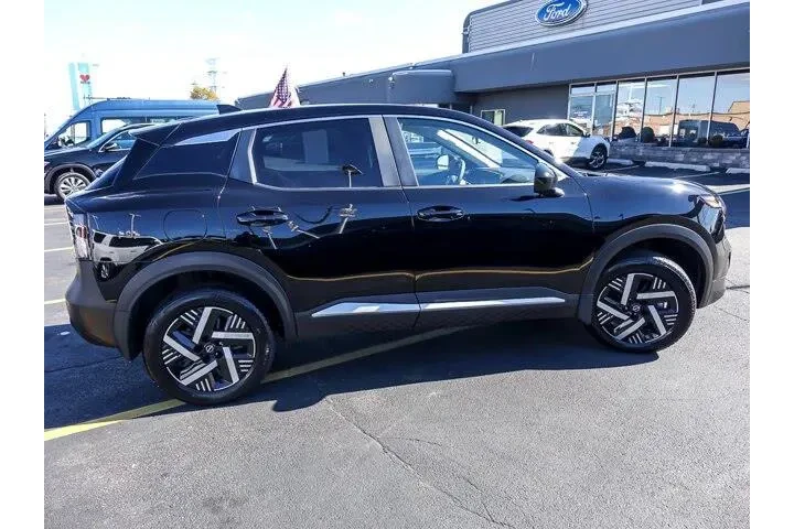 $26880 : Nissan Kicks 2025 SV 4dr Cro image 9