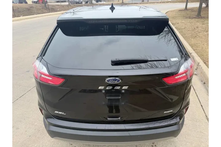 $1 : 2022 Edge SEL image 5