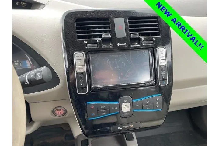 $6039 : Nissan LEAF 2015 S 4dr Hatch image 6