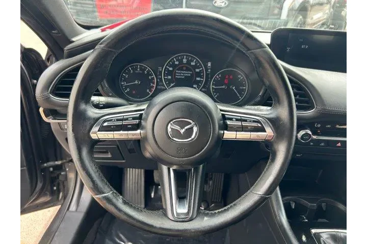 Mazda Mazda3 Hatchback 2021 image 9