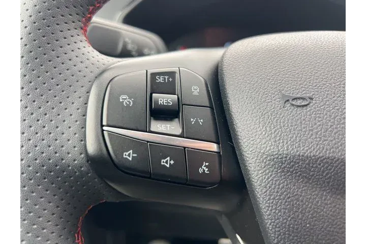 $26405 : Ford Escape 2023 AWD ST-Line image 9