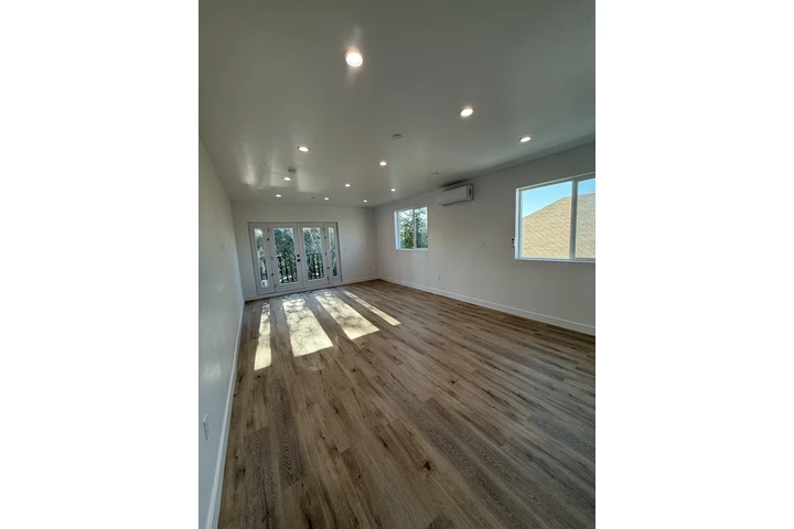 $5500 : casa nueva por 25 y San Pedro image 7