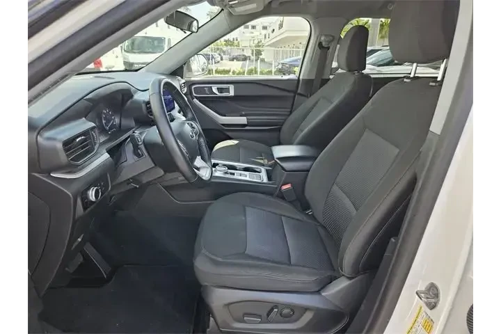 $30990 : Ford Explorer 2023 XLT 4dr S image 4