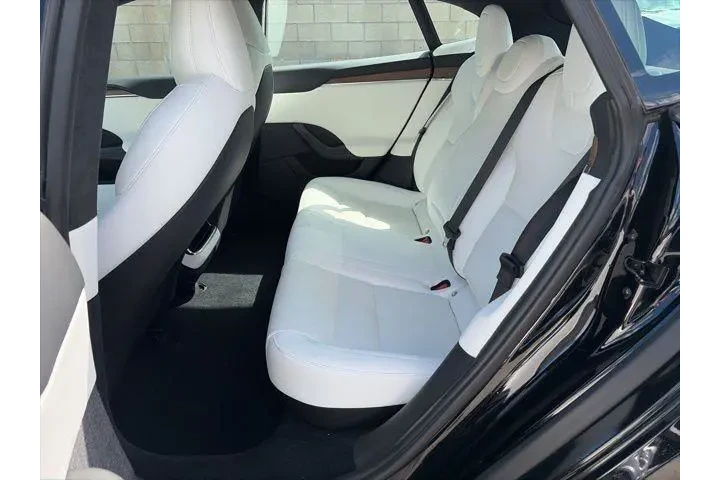 $39900 : Tesla Model S 2022 AWD 4dr L image 10
