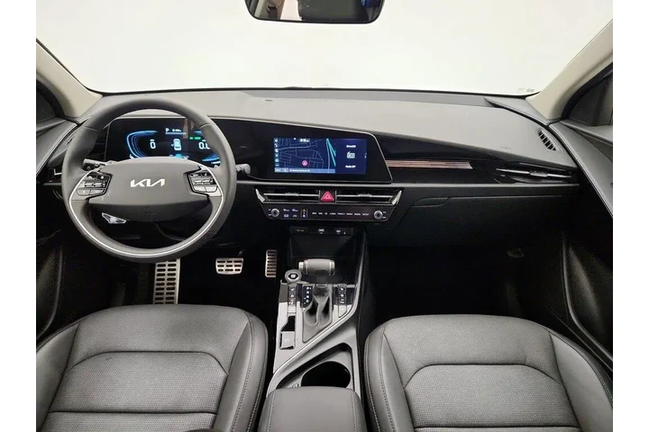 $29998 : Kia Niro 2025 SX Touring 4dr image 9