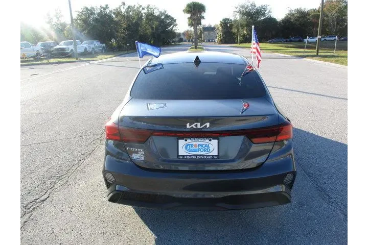 $18995 : Kia Forte 2023 LX 4dr Sedan image 6