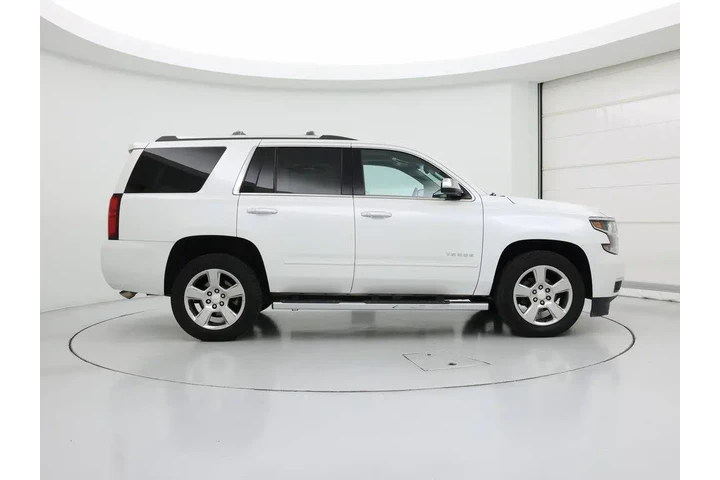 $29998 : Chevrolet Tahoe 2017 4x2 Pre image 7