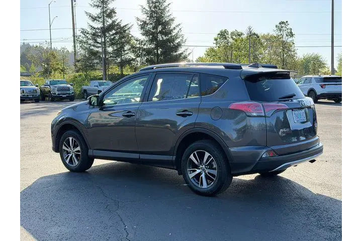 $20995 : Toyota RAV4 2017 AWD XLE 4dr image 5
