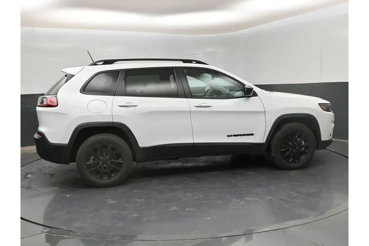 $25480 : Jeep Cherokee 2023 4x4 Altit image 8