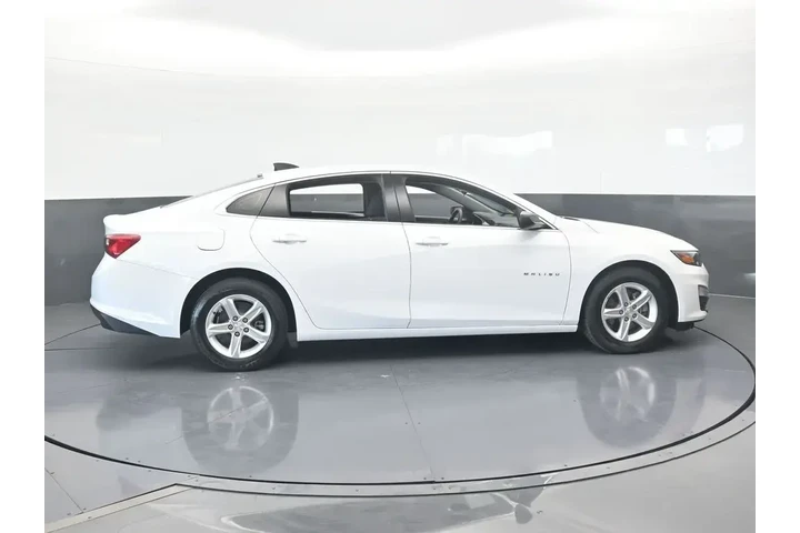 $12396 : Chevrolet Malibu 2022 LS 4dr image 7