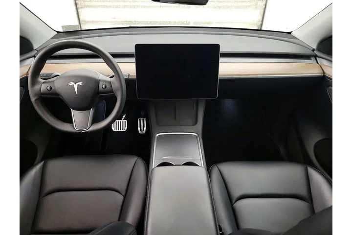 $32998 : Tesla Model Y 2023 AWD Long image 9