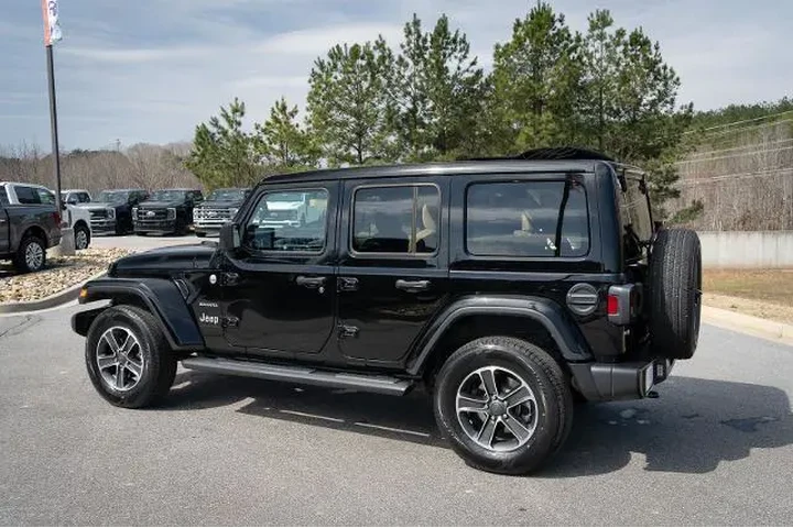 $35987 : Jeep Wrangler 2023 4x4 Sahar image 7