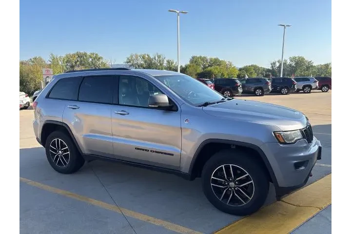 $16532 : Jeep Grand Cherokee 2017 4x4 image 6