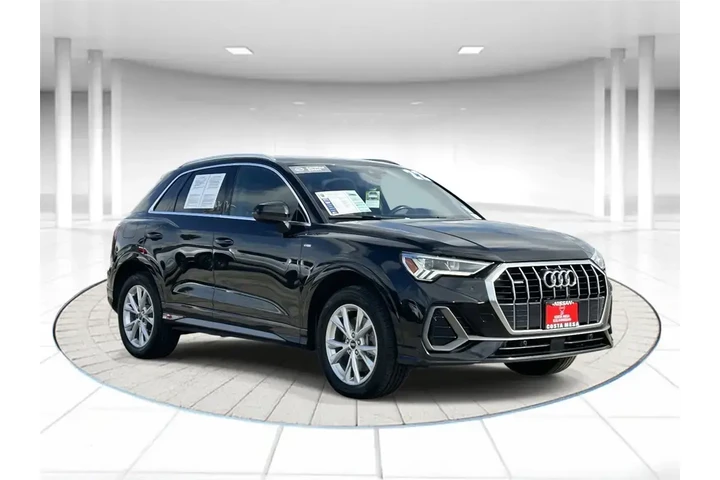 $21140 : Audi Q3 2022 AWD quattro S l image 5