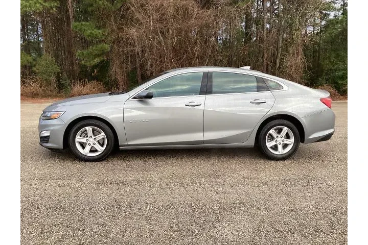 $16921 : Chevrolet Malibu 2023 LT 4dr image 6