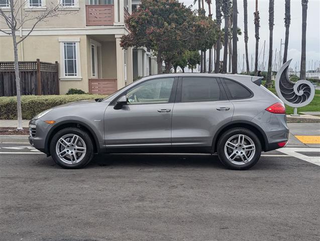 $15988 : 2013 Cayenne Diesel image 9