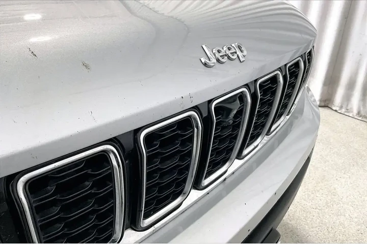 $24291 : Jeep Grand Cherokee L 2023 4 image 7