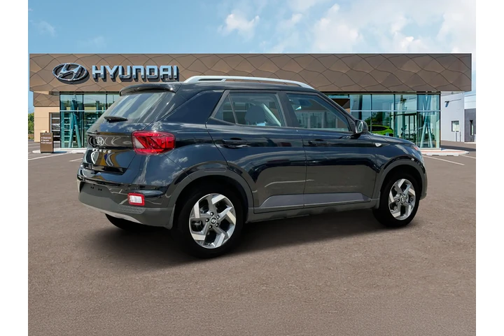 $20890 : Hyundai VENUE 2025 SEL 4dr C image 8