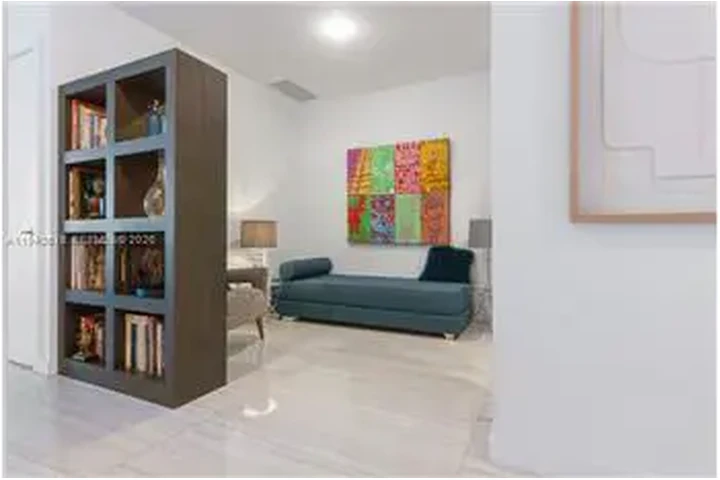 $9000 : Rental property with 3 bedro image 6