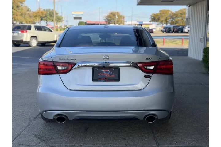 $17999 : 2017 Maxima 3.5 S image 8