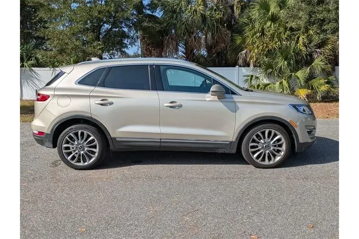 $18532 : Lincoln MKC 2017 Reserve 4dr image 2