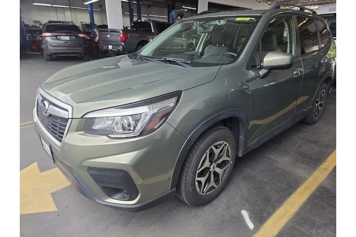 $22275 : Subaru Forester 2020 AWD Pre image 1