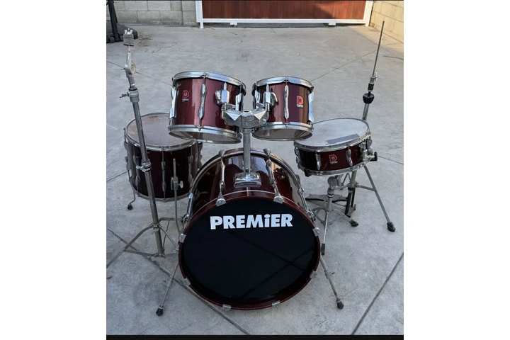 Yard Sale - July 19 TODAY ONLY image 2