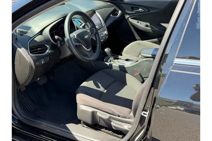 $16655 : Chevrolet Malibu 2020 LS 4dr image 10