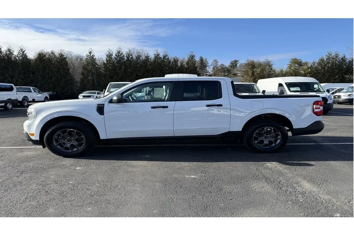 $27780 : Ford Maverick 2024 AWD XLT 4 image 3