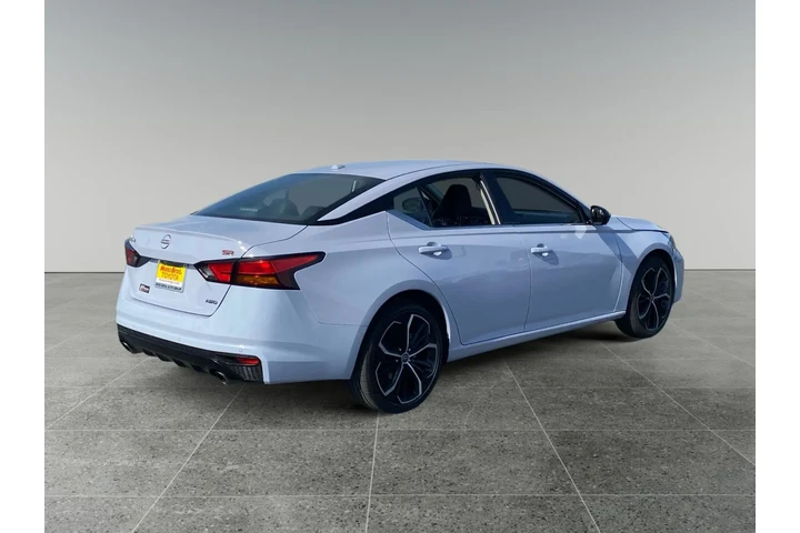 $31697 : Nissan Altima 2024 AWD 2.5 S image 5