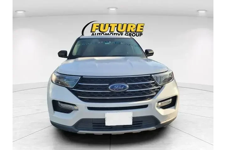 $28700 : Ford Explorer 2022 XLT 4dr S image 2