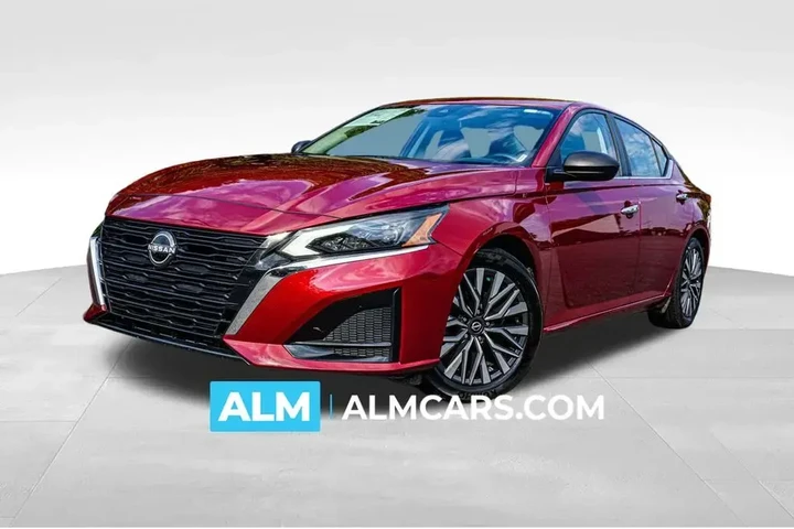 $18420 : Nissan Altima 2024 2.5 SV 4d image 1