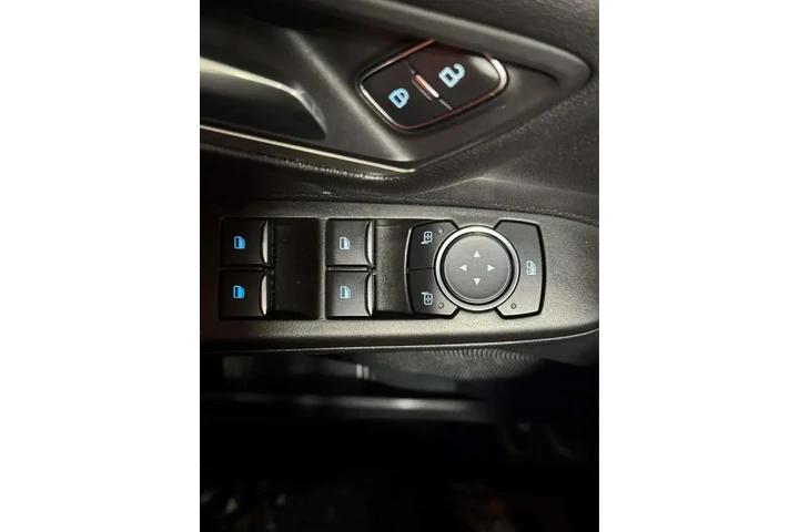 $17709 : Ford Escape 2021 AWD SE 4dr image 8