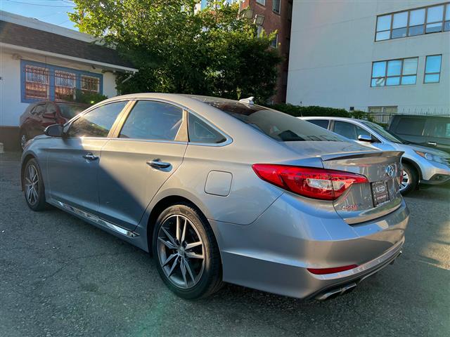 2015 Sonata SPORT image 4