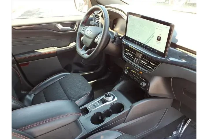 $26852 : Ford Escape 2024 ST-Line 4dr image 10