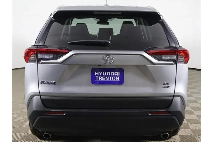 $25939 : Toyota RAV4 2024 AWD LE 4dr image 9